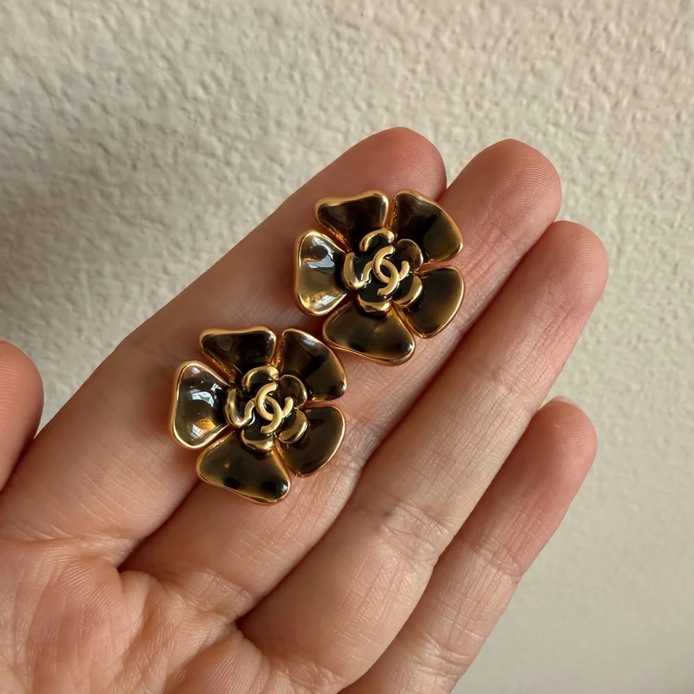🤎 Chanel Camellia CC Flower Earrings ✨🤎